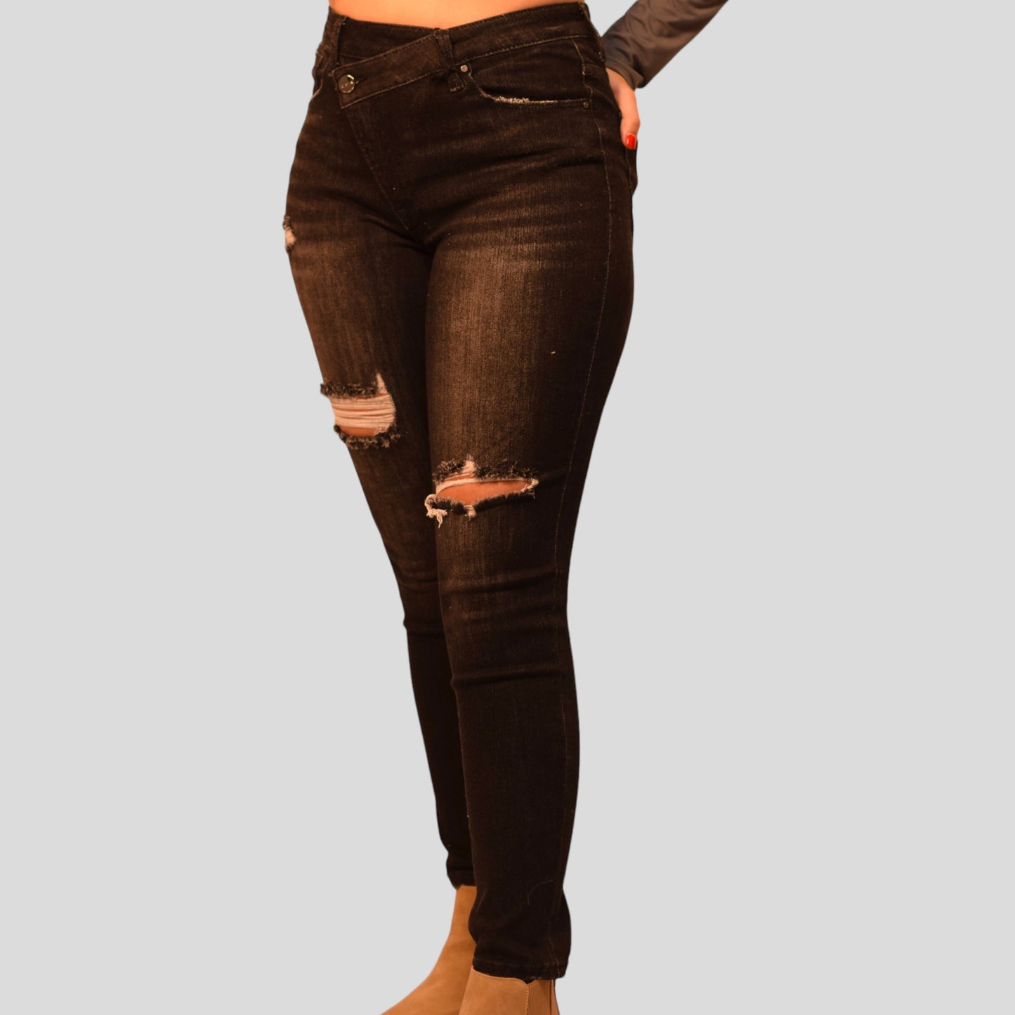 The High Rise Crossover Relaxed Skinny Risen Jeans Black