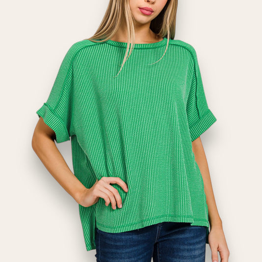 The Kali Textured Top In Kelly Green