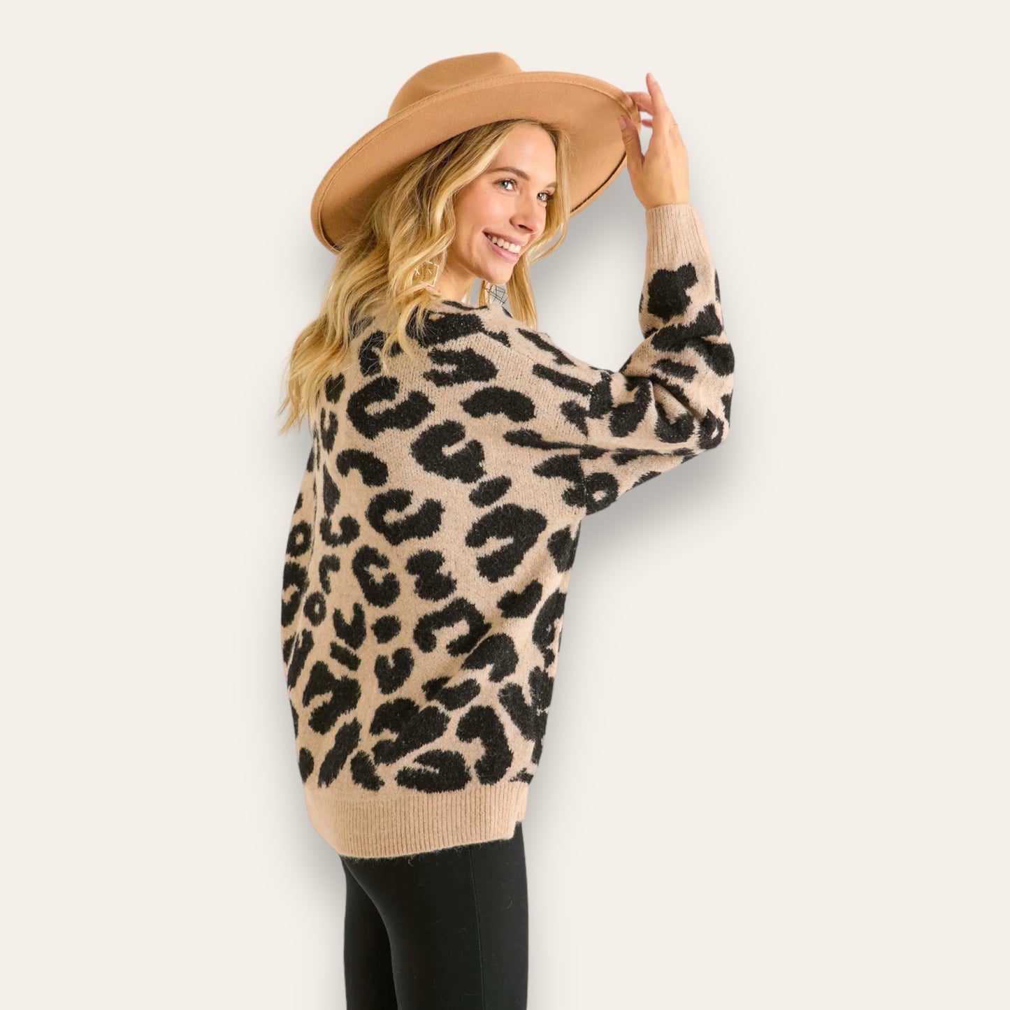 The Soft Leopard Sweater Curvy